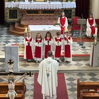 Angelobung für den Dienst als Ministrantinnen und Ministranten